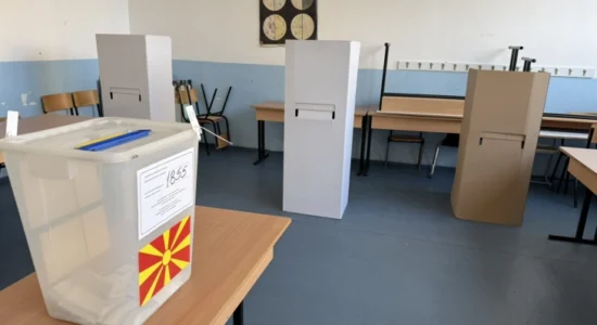 Në Strugë hapen në kohë të gjitha vendvotimet, votimi vijon normalisht