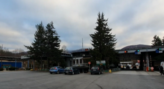 (VIDEO) Në kufi me Bullgarinë dhe Greqinë nisi zbatimi i sistemit të ri elektronik