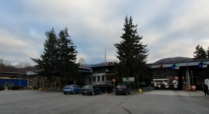 (VIDEO) Në kufi me Bullgarinë dhe Greqinë nisi zbatimi i sistemit të ri elektronik