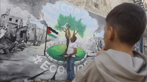 Artistët palestinezë përdorin grafite për të shfaqur problemet mjedisore të Gazës