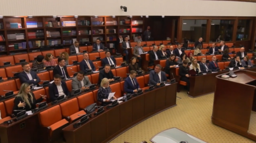 (VIDEO) Propozim-Buxheti për vitin e ardhshëm 374.7 miliardë denarë