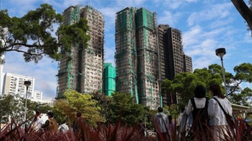 Numri i të vdekurve nga zjarri vdekjeprurëse në Hong Kong rritet në 146