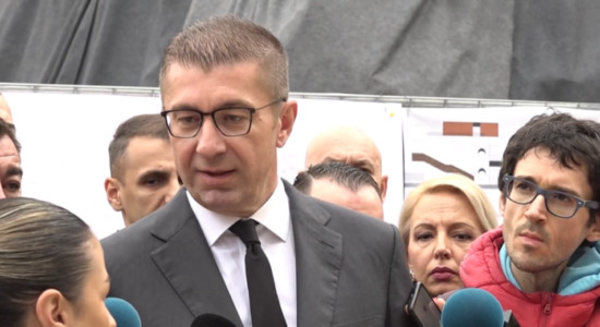 (VIDEO) Kërkesat e familjarëve të Koçanit, Mickoski: Deputetët vendosin për Komision, qeveria gjithmonë ka ndihmuar