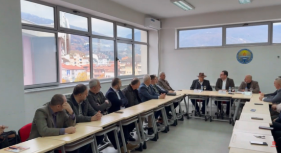 (VIDEO) Universiteti i Tetovës shënon ditën botërore të filozofisë