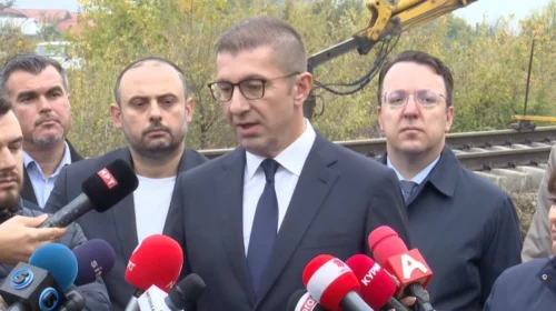 (VIDEO) Mickoski: Nuk kemi diskutuar për zëvendësuesin e Mexhitit