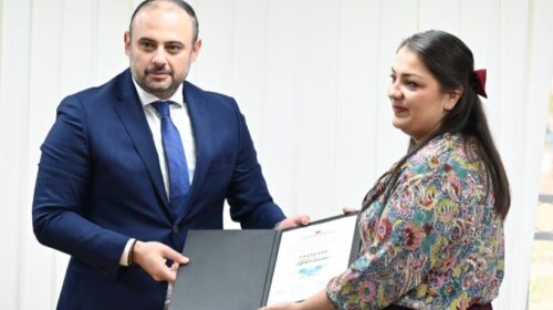 Gjeorgjievski e merr mandatin: Sonte fillojmë me pastrimin e Shkupit