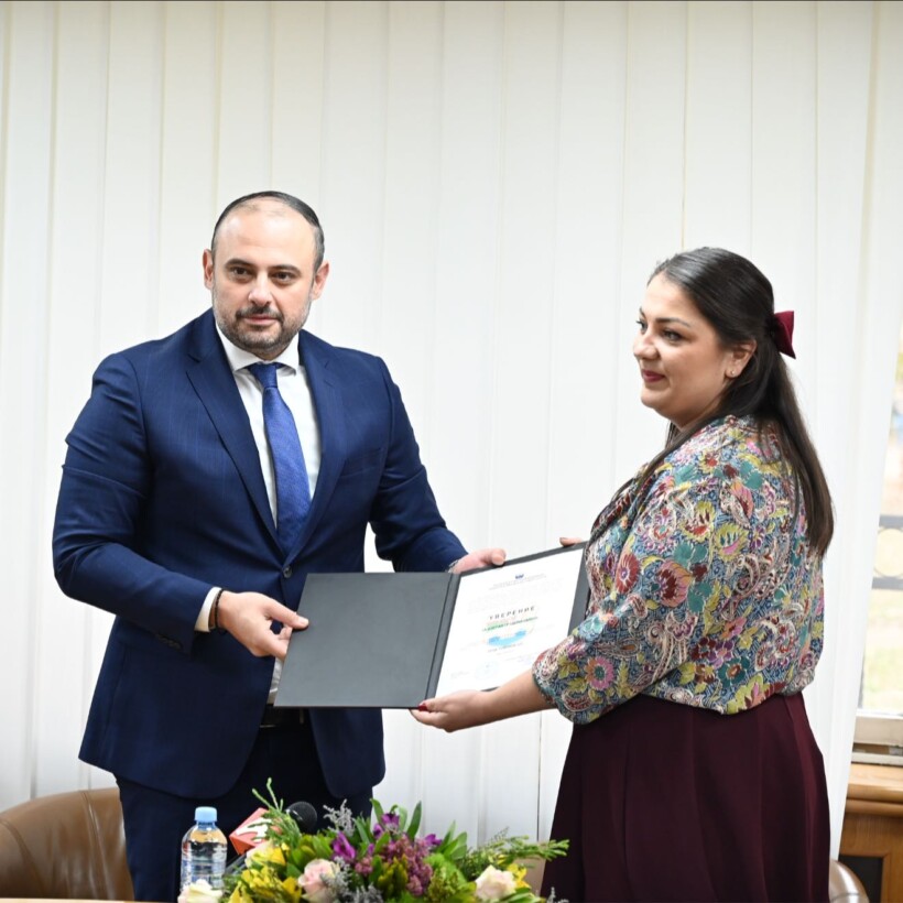 Gjeorgjievski e merr mandatin: Sonte fillojmë me pastrimin e Shkupit