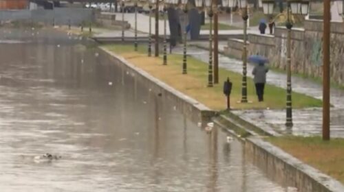(VIDEO) Rritet rreziku për përmbytje