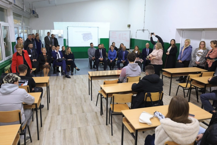 Kompania suedeze “Volvo” i bashkohet realizimit dhe zhvillimit të arsimit të mesëm profesional në Maqedoni