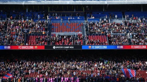 Barcelona u rikthye në Camp Nou-n e rinovuar, rreth 22 mijë tifozë morën pjesë në një seancë stërvitore të hapur