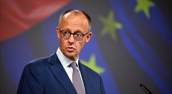 Kancelari gjerman Merz kërkon nga Zelenskyy që të rinjtë ukrainas të mos vijnë në vendin e tij