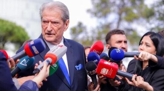 Vrasja në Rinas/ Berisha: Provë se në Shqipëri qeveria dhe mafia janë bërë një