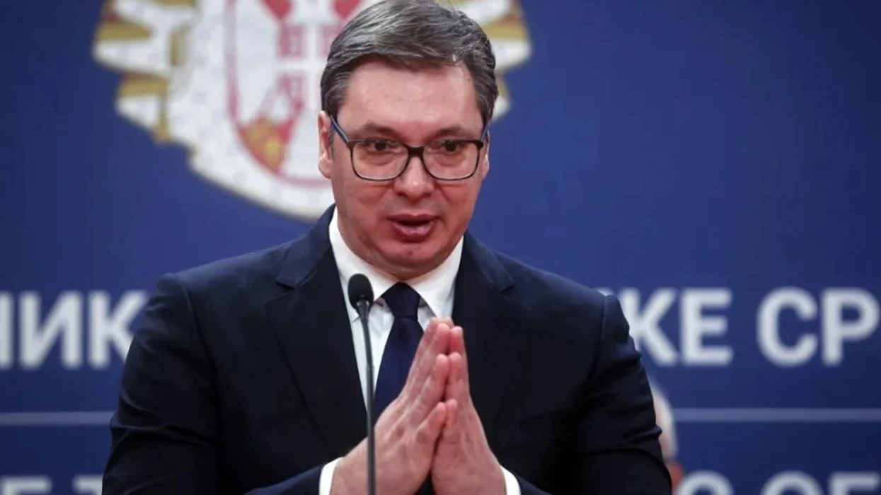 Nuk e kursej fjalorin për një vit, Vuçiq sot u kërkon falje studentëve dhe protestuesve