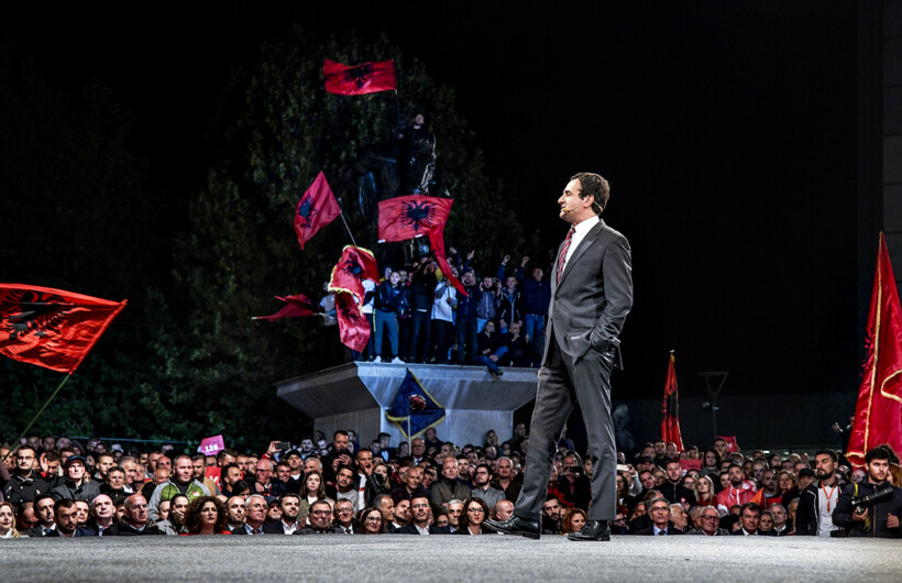 “Koalicioni Lëvizja Vetëvendosje”: VV-ja zyrtarizon koalicionin me tri parti