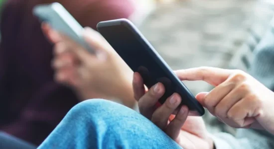 Meta do të bllokojë Instagram-in dhe Facebook-un për përdoruesit nën 16 vjeç në Australi