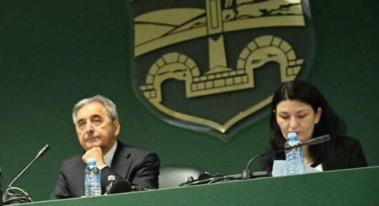 Dame Dimitrovski zgjidhet kryetar i Qytetit të Shkupit, këshilltarët gjatë betimit nuk u përdorë emrin kushtetues