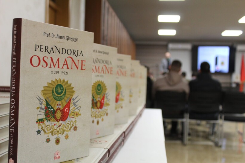 Promovohet libri “Perandoria Osmane 1299–1922” i Prof. Dr. Ahmet Şimşirgil