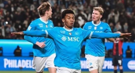 Napoli nuk e diskuton Bolonjën, David Neres i jep Superkupën e Italisë me dy gola