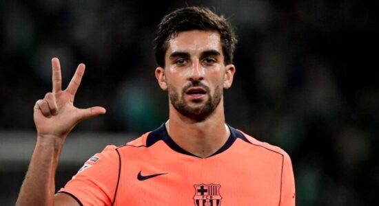 Barcelona pa mëshirë, deklason Betisin dhe i largohet Realit