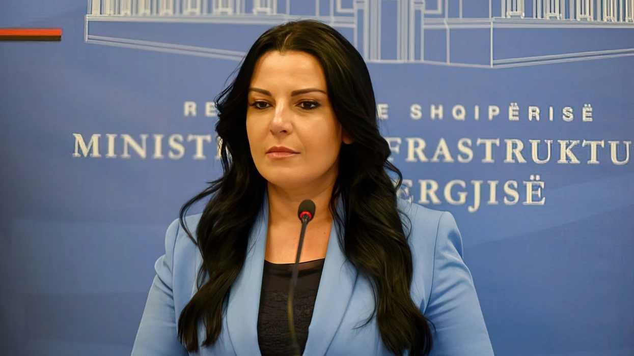 Gjykata Kushtetuese rikthen në detyrë Belinda Ballukun