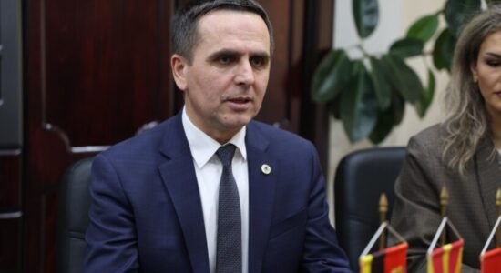 Kasami: Transporti publik në Tetovë falas për qytetarët e rregullt ndaj Komunës