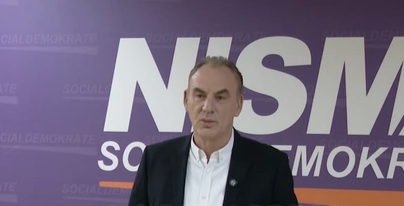 Limaj del me konferencë: Bashkimi nuk ka ndodhur, dalim vet në zgjedhje!