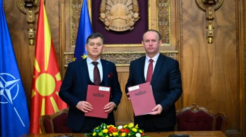 Kryetari i Kuvendit Gashi nënshkroi Marrëveshje kolektive me sindikatat e pesë universiteteve publike