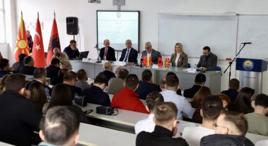 Në UT departamenti i Fakultetit të Gjuhëve Orientale organizoi panel diskutimi për gjuhën dhe arsimin turk në RMV