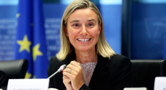“Nuk ka rrezik që ajo të arratiset”: Federica Mogherini, e akuzuar për mashtrim, është liruar brenda natës