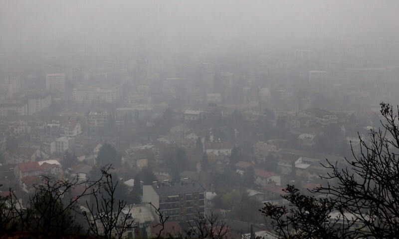 Mjegull në Strazhë  borë e dobët në Kodrën e Diellit