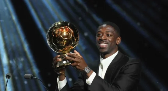 Ousmane Dembele favorit edhe për çmimin e më të mirit nga FIFA