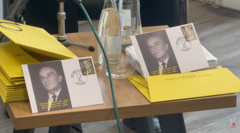 (VIDEO) Promovohet pulla postare me figurën e Alija Izetbegoviqit