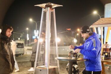 Bazar i fundvitit në sheshin Skënderbeu në Shkup. Foto: Komuna e Çairit