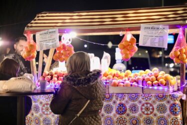Bazar i fundvitit në sheshin Skënderbeu në Shkup. Foto: Komuna e Çairit