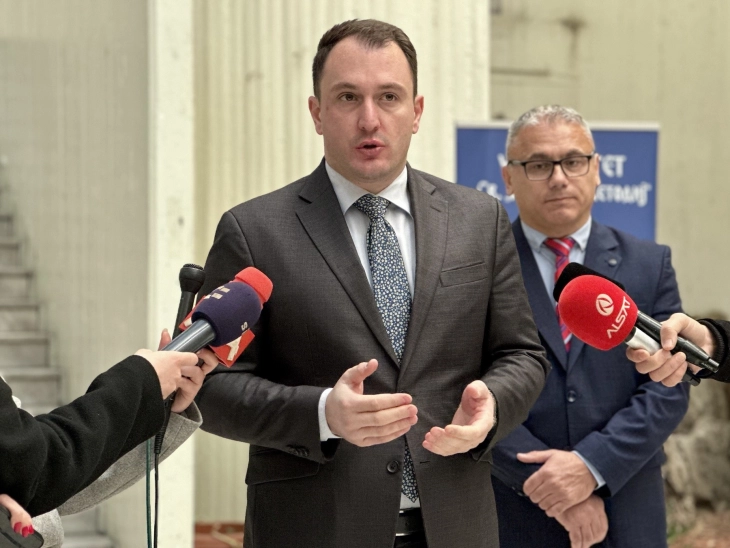 Andonovski: Me internet falas dhe vauçerët për pajisje elektronike ulim hendekun digjital midis studentëve