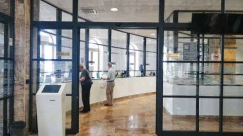 Sportelet dhe operatorët në Drejtorinë e NP “Ujësjellësi dhe Kanalizimi” do të punojnë deri në orën 15:30, nesër është ditë jopune