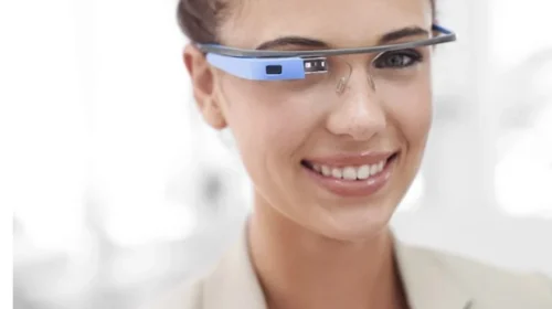 Google do të prezantojë syzet inteligjente në vitin 2026