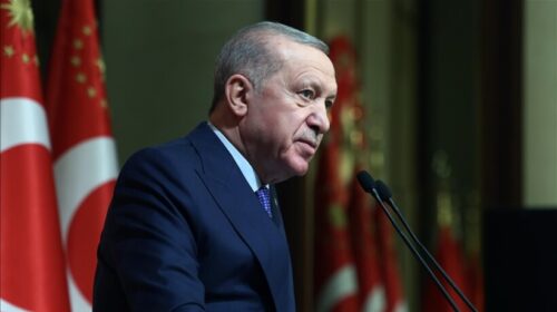 Presidenti Erdogan: Shënjestrimi i anijeve tregtare në Detin e Zi nuk i sjell dobi askujt