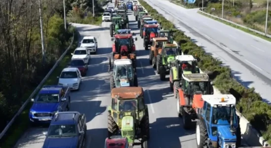 LAMM: Hiqet bllokada në vendkalimin kufitar Evzoni