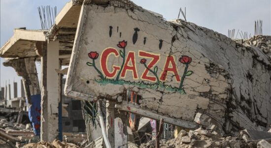 Artistët në Gaza dokumentojnë gjenocidin izraelit, mbajnë gjallë shpresën