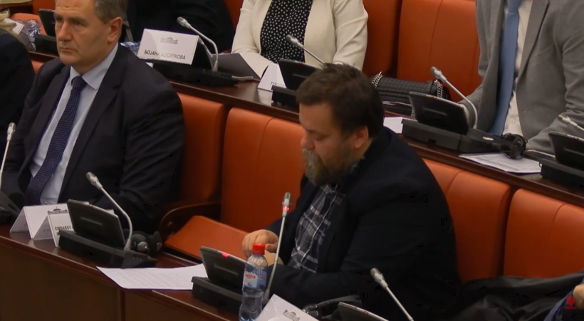 (VIDEO) Popoviq: Elitat politike në Ballkan pengojnë reformat evropiane