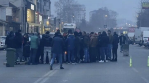 Protestë në “Rrugën e Plastikave” për shkak të mungesës së energjisë elektrike