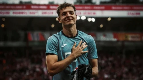 Fisnik Asllani tërheq interesin e klubeve të mëdha evropiane – mësohet klauzola e tij