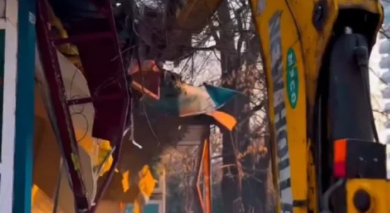 (VIDEO) Gjorgjievski: Filloi aksioni për pastrimin e objekteve të ndërtuara dhe uzurpuara jashtëligjshëm