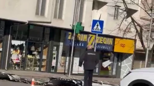 Era e fuqishme rrëzon kulmin e një ndërtese në Kumanovë