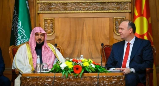 Kryeparlamentari Gashi pret në takim Imamin e Qabës, Shejh Dr. Mahir Muajkali