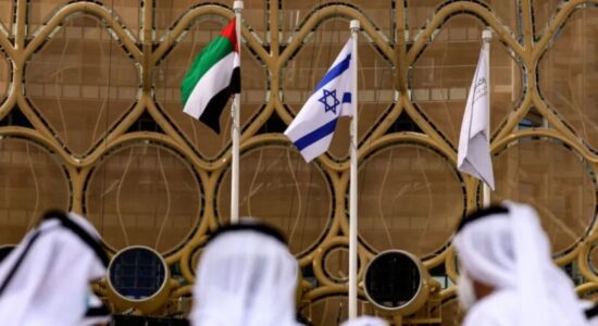 Izraeli ka një “pakt sekret” me Emiratet për të rrëzuar Arabinë Saudite!?