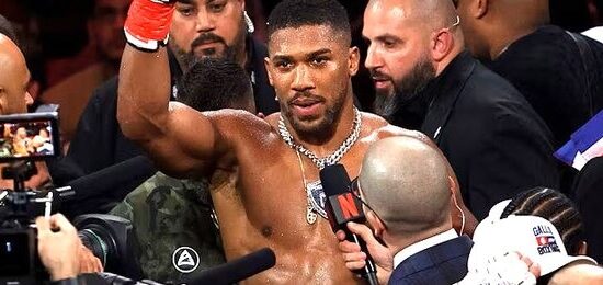 Boksieri Anthony Joshua plagoset në një aksident me makinë në Nigeri: dy persona të tjerë kanë humbur jetën në aksident