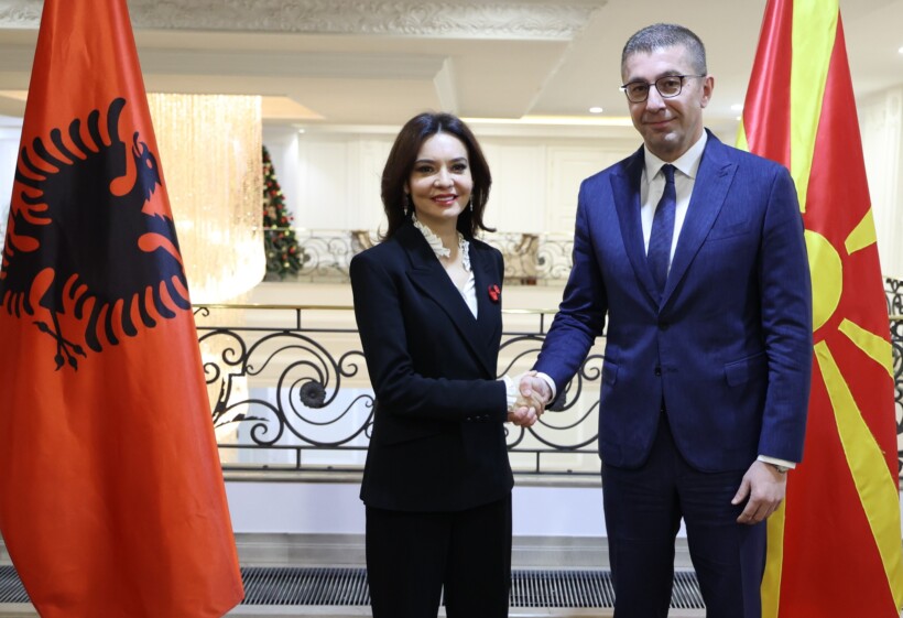 Mickoski takohet me Spiropalin: Biseduam për thellimin e bashkëpunimit mes dy vendeve