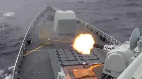 Kina nis stërvitje ushtarake rreth Tajvanit, bllokadë në portet kryesore